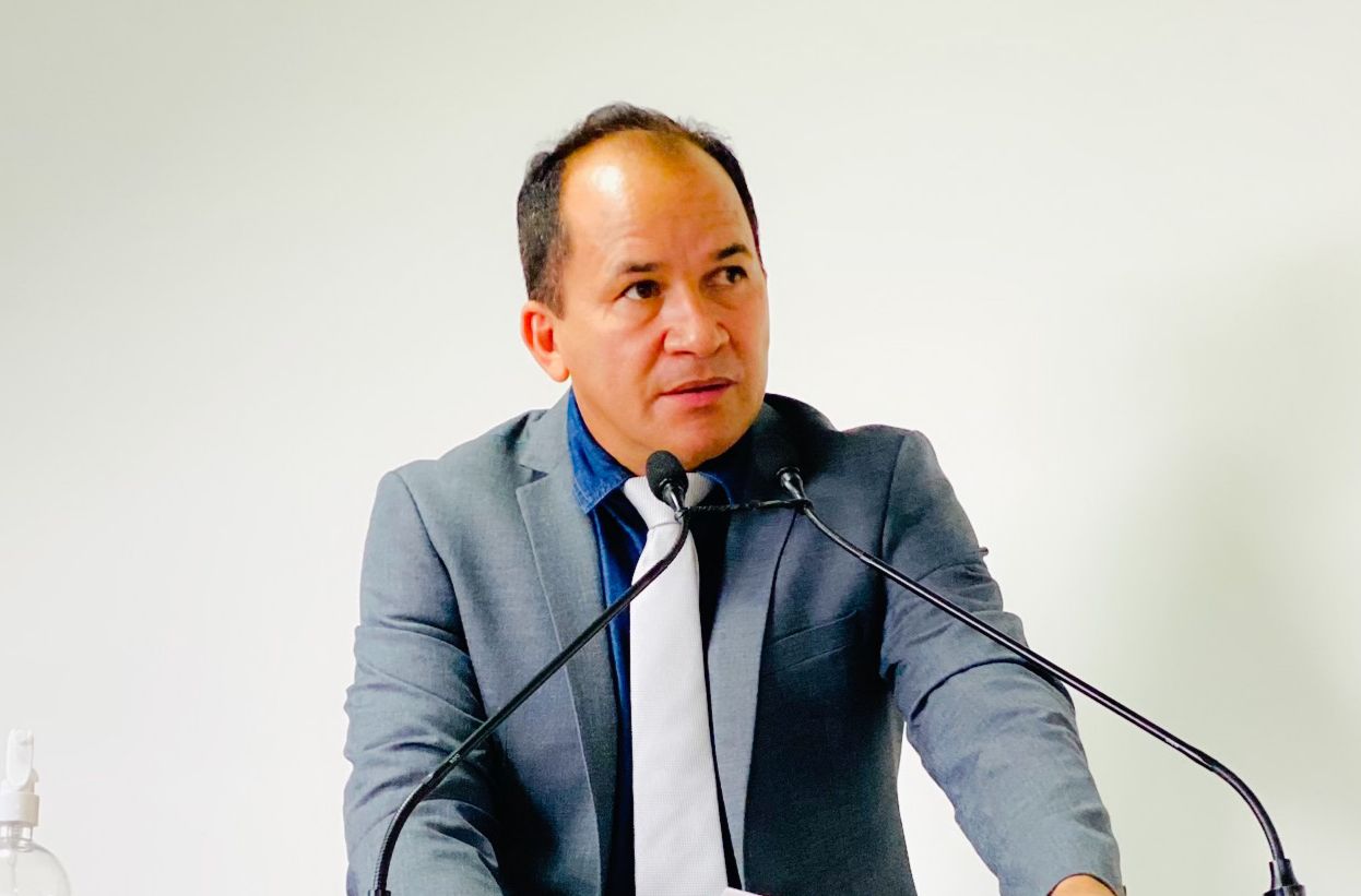 Vereador Raimundo Castro apresenta PL que dispõe sobre a criação do ‘’Programa Medicamento em Casa‘’